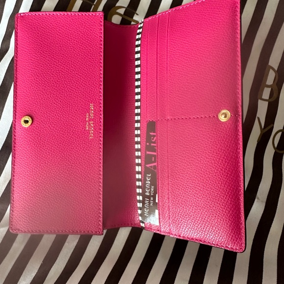 Henri Bendel NEW pink Leather Shoulder Stunning bag with zip & button closure - Picture 8 of 10